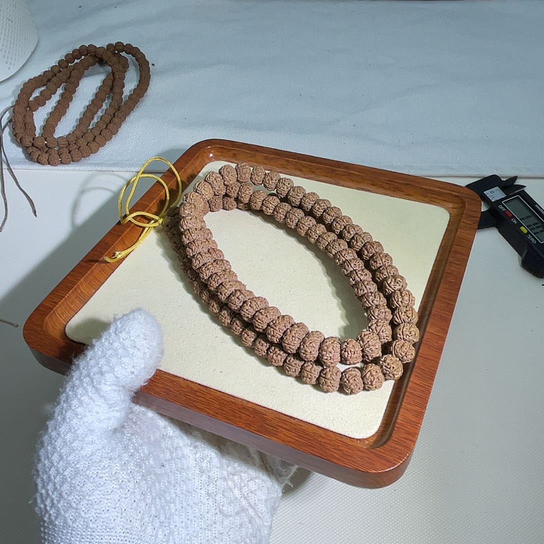 吊坠金刚菩提凹低梅花108