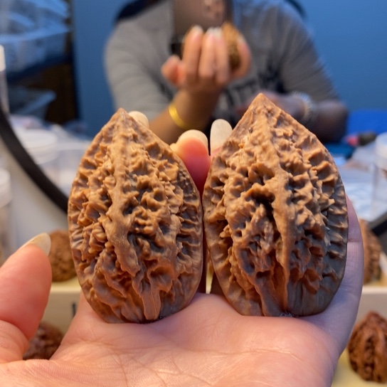 桃核把件东北秋子233