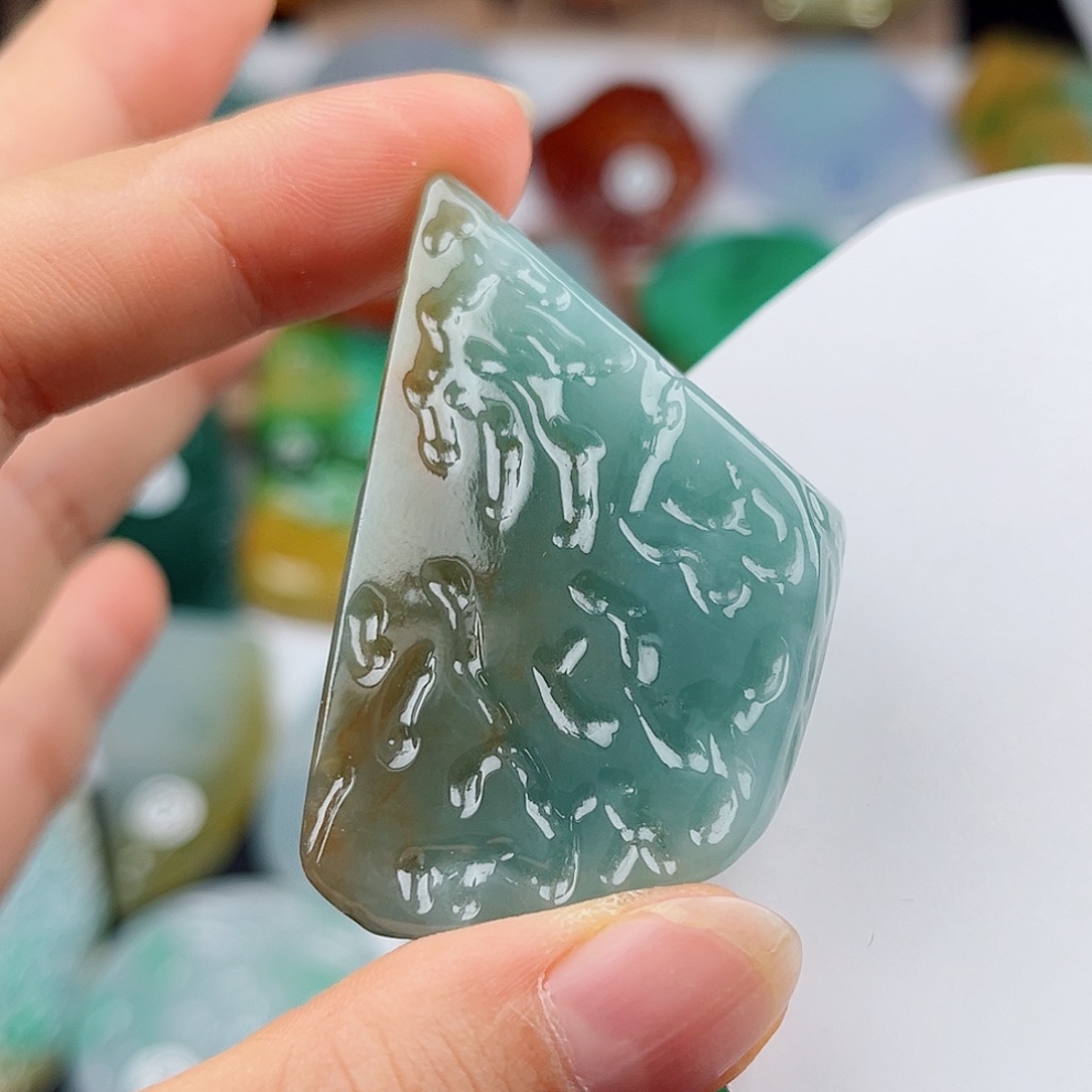 定制翡翠未镶嵌翡翠