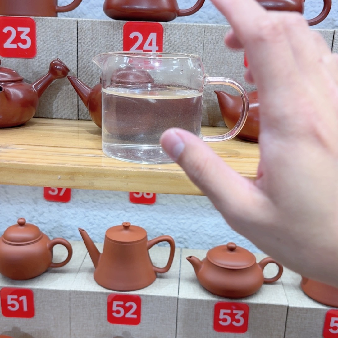 金***心紫砂茶壶交个朋友，直接拍……