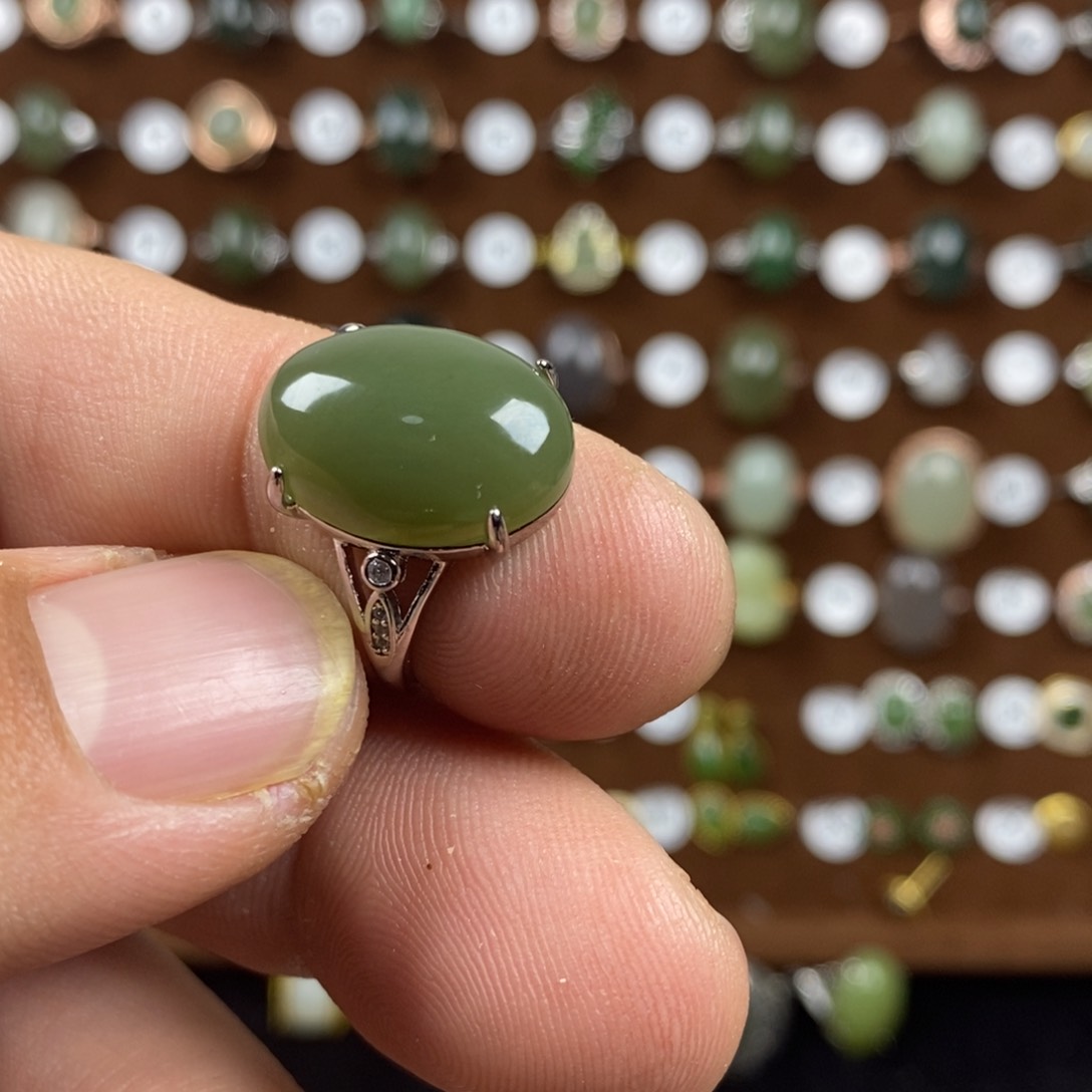 和田玉（青玉）戒指合金
