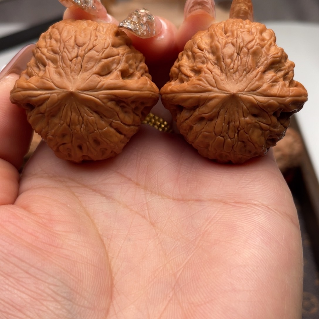 桃核把件小**绣铁锤全品38