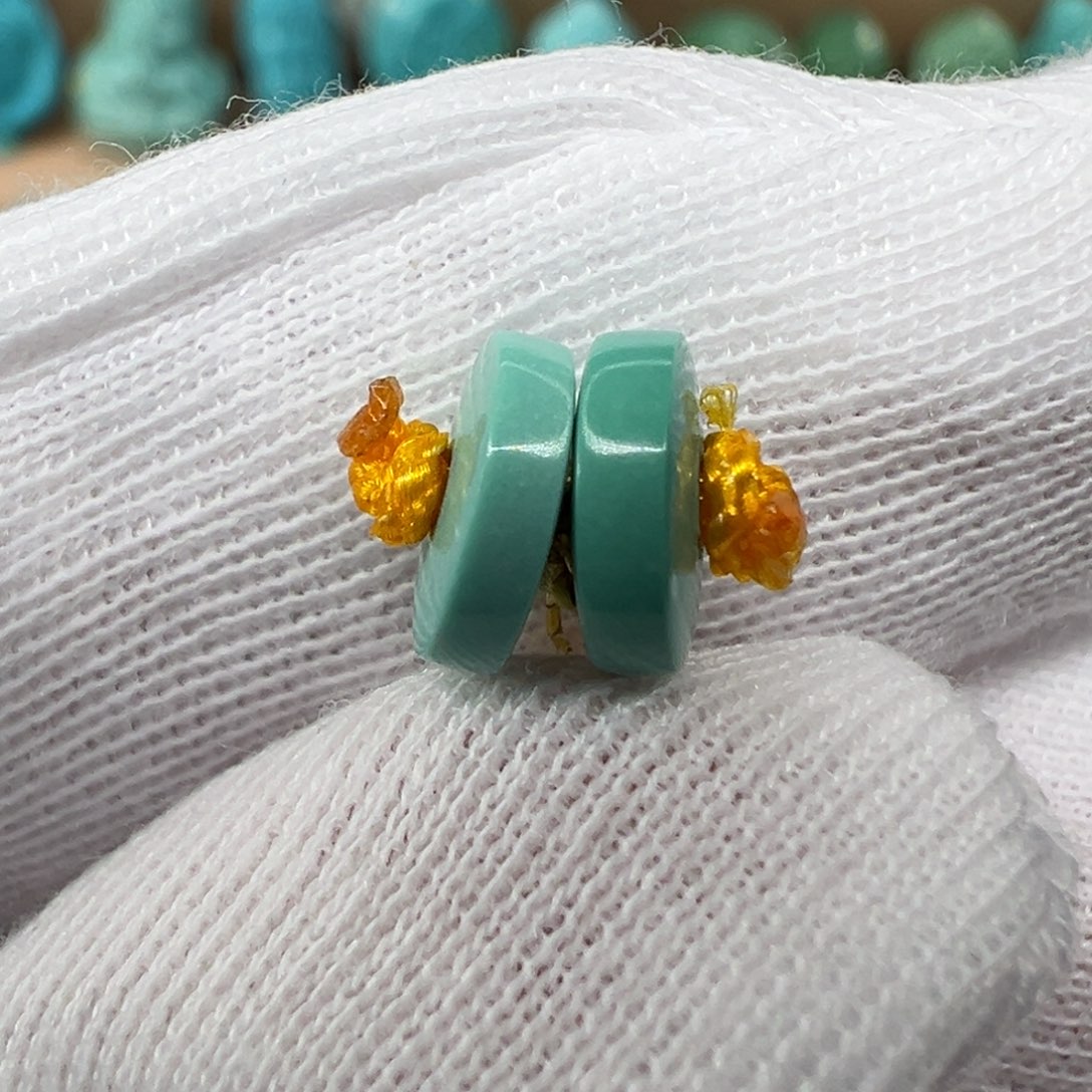 绿松石配饰未镶嵌