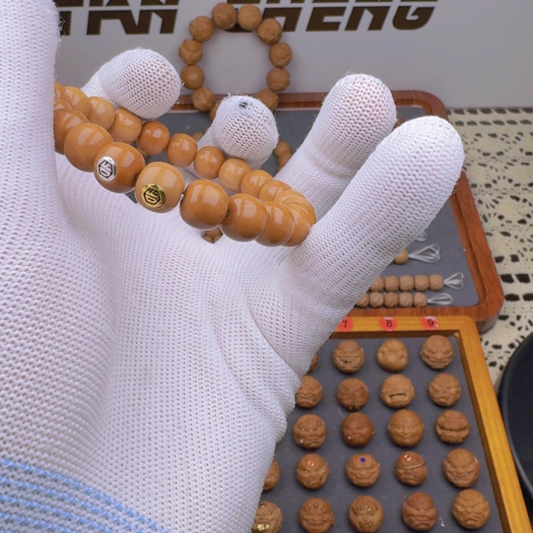 猴头核桃手串李*天微瑕老型