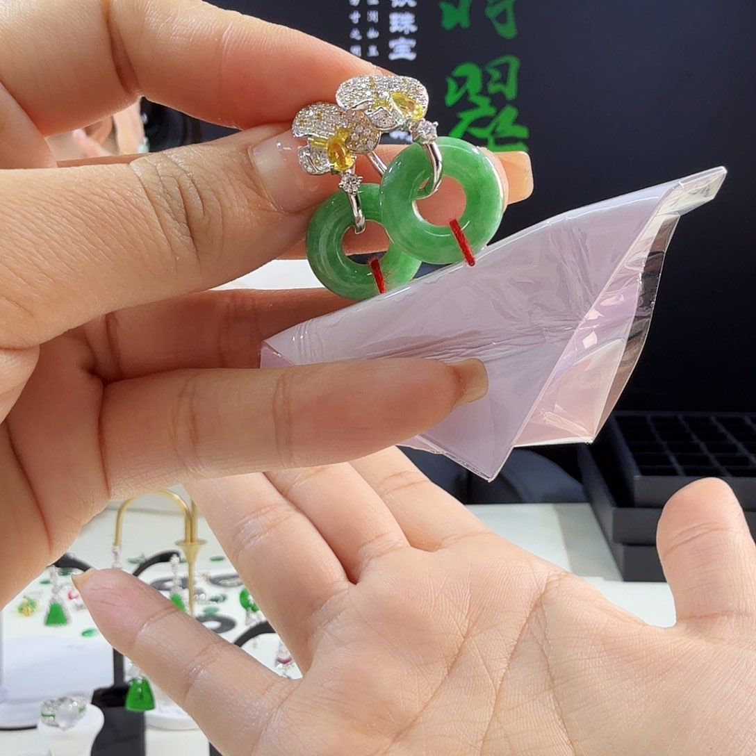 翡翠耳饰18K金镶嵌18k镶嵌