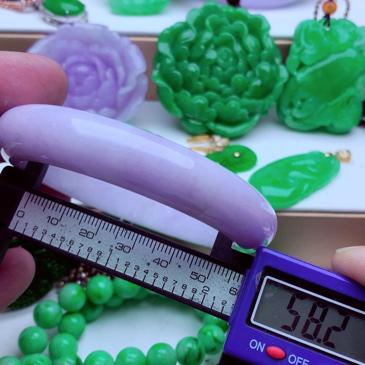 翡翠未镶嵌手镯．．．．