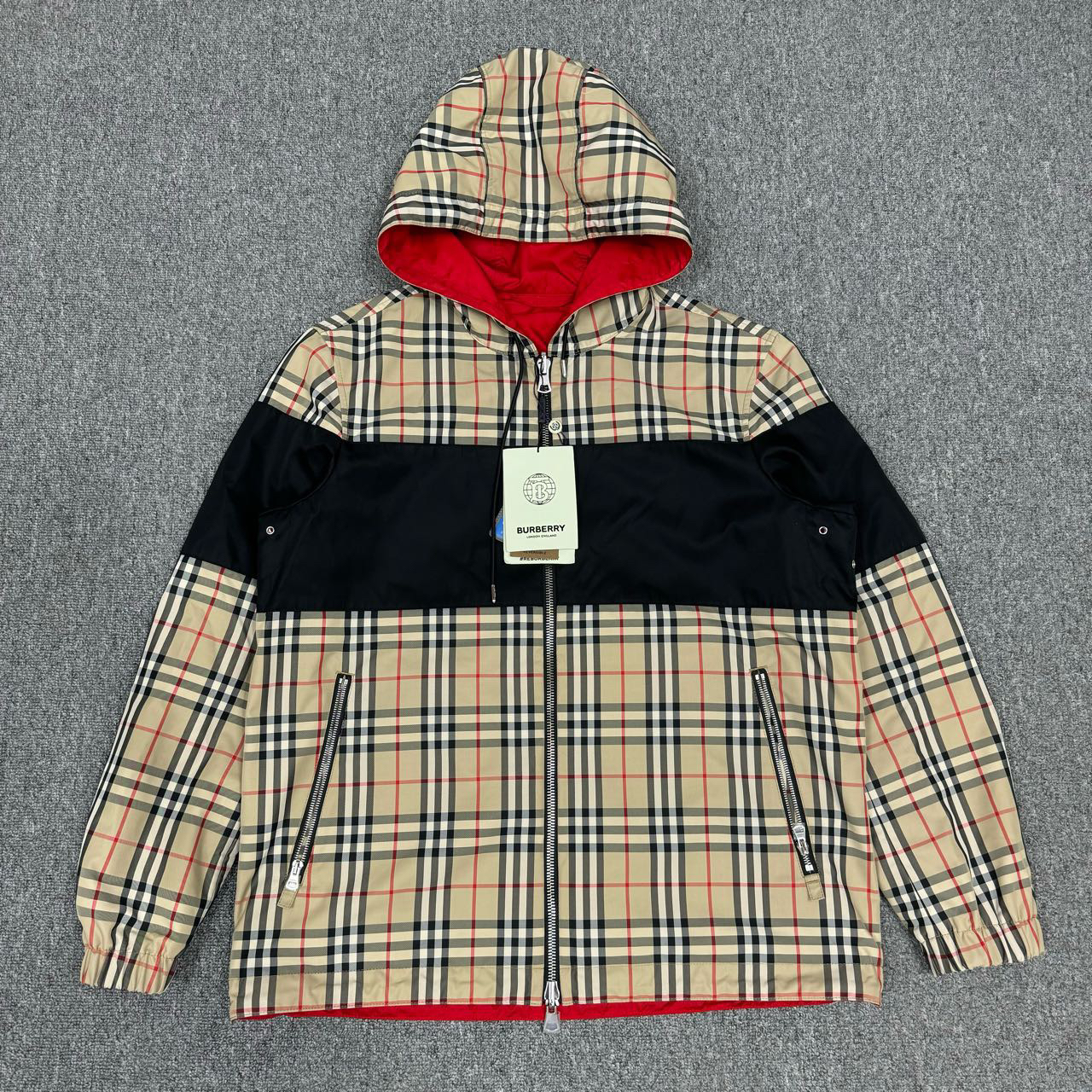 全新未使用 BURBERRY/博柏利 新款格纹拼接双面穿外套L码 9558519