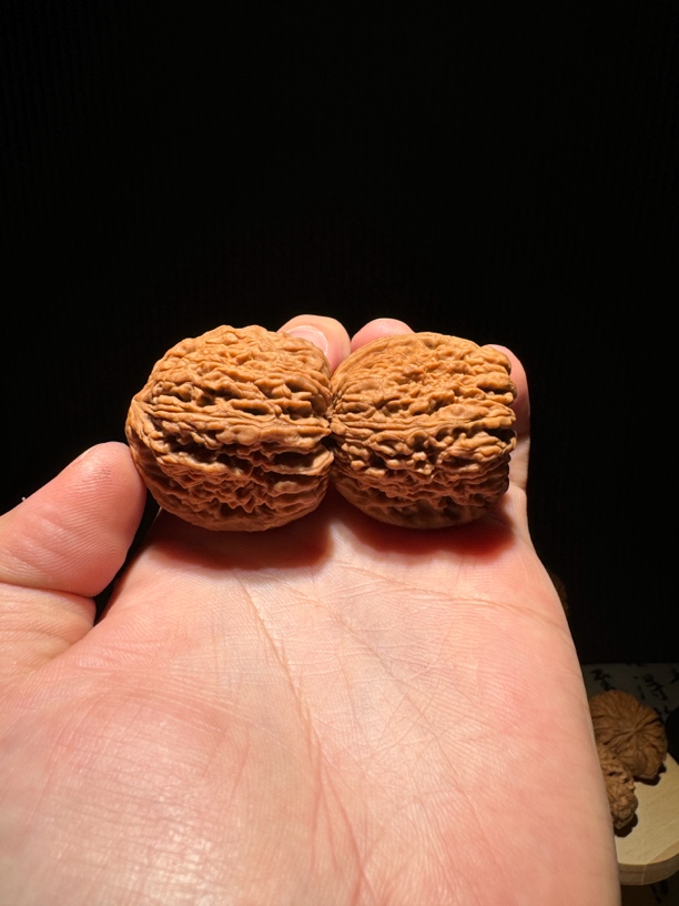 文玩核桃38拉丝南疆