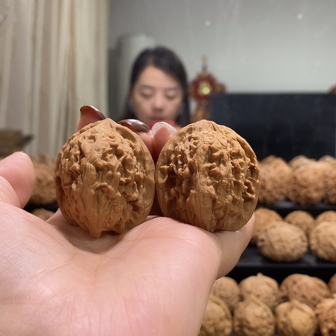 把件文玩核桃36牡丹纹