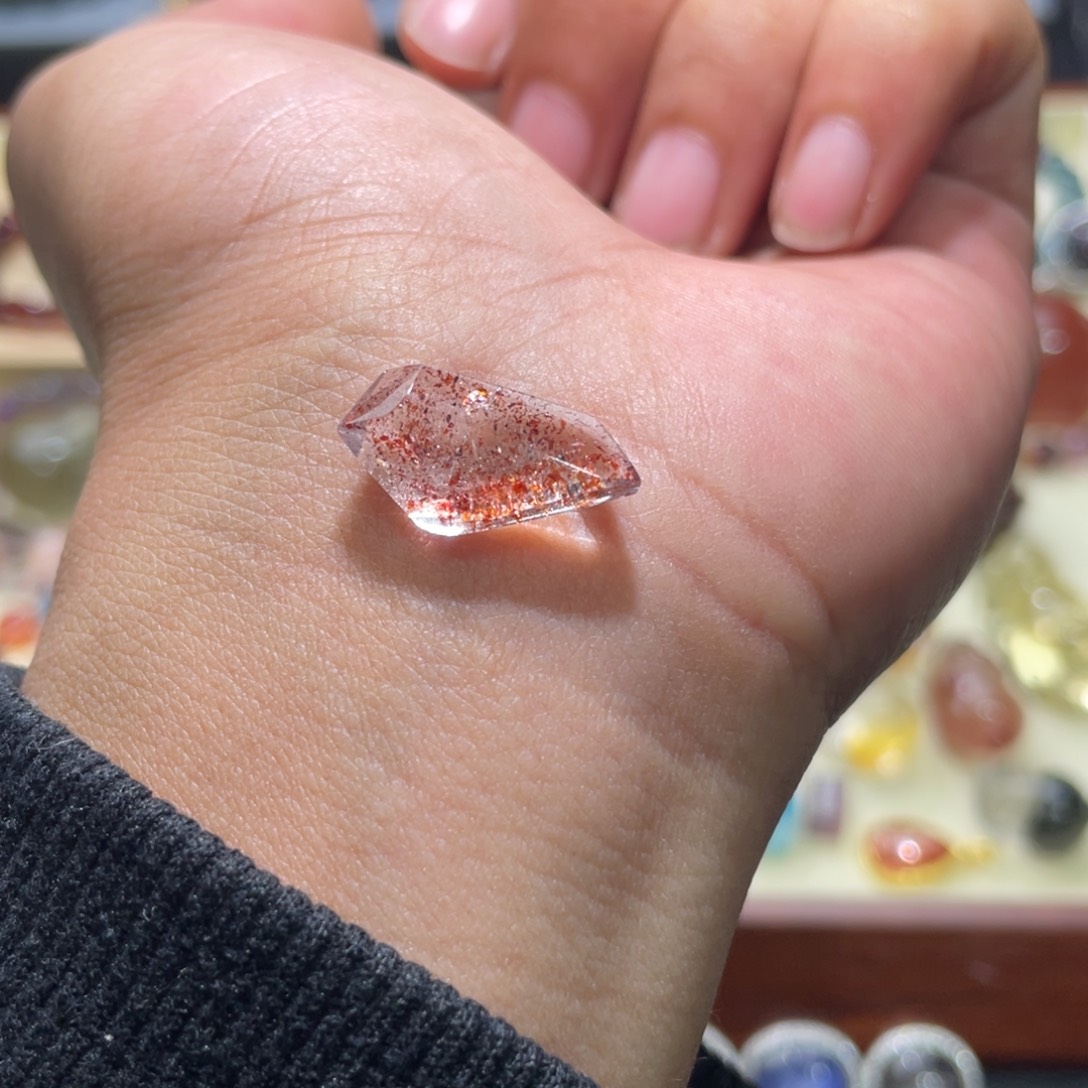 兰***懒水晶吊坠(不含链)未镶嵌