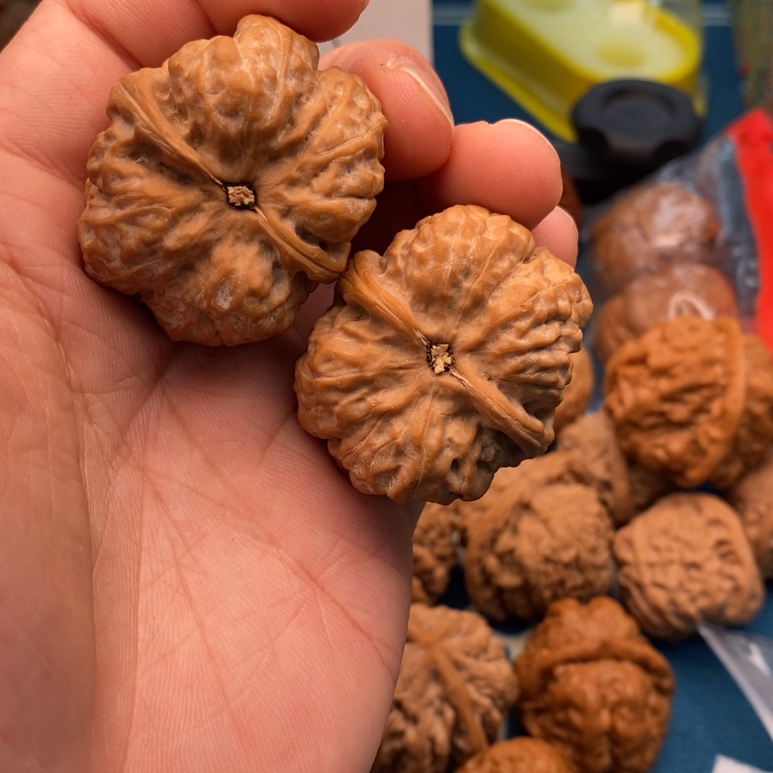 吊坠文玩核桃文玩核桃手把件蛤蟆头