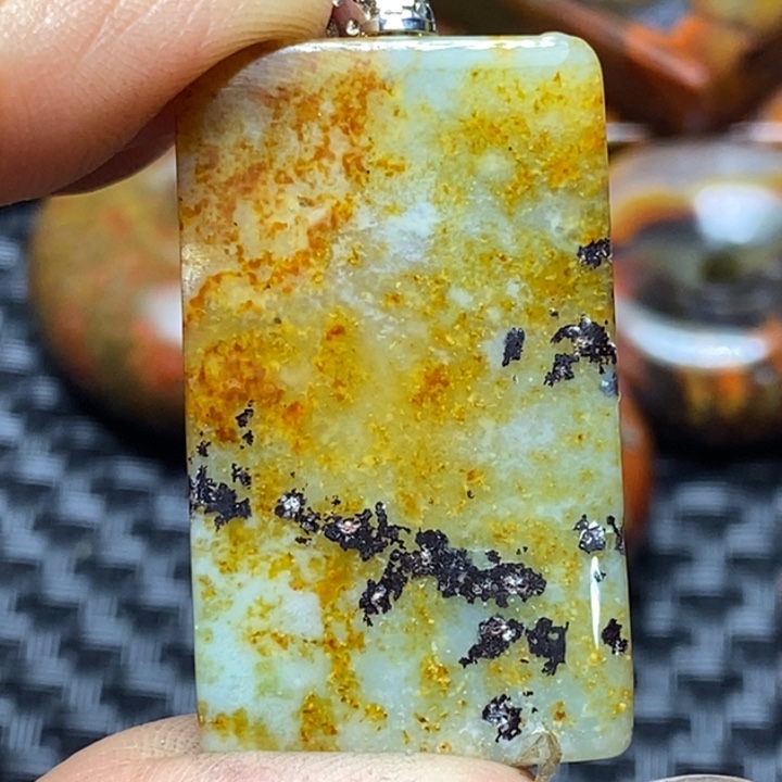 玛瑙/玉髓颈饰未镶嵌