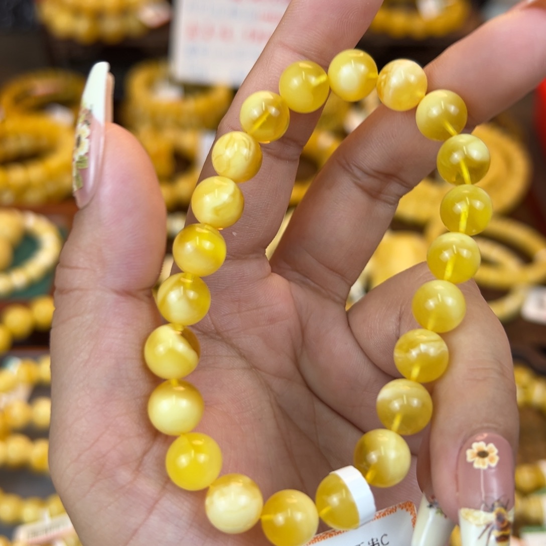 琥珀裸石未镶嵌kkjnnjjnnmmmm