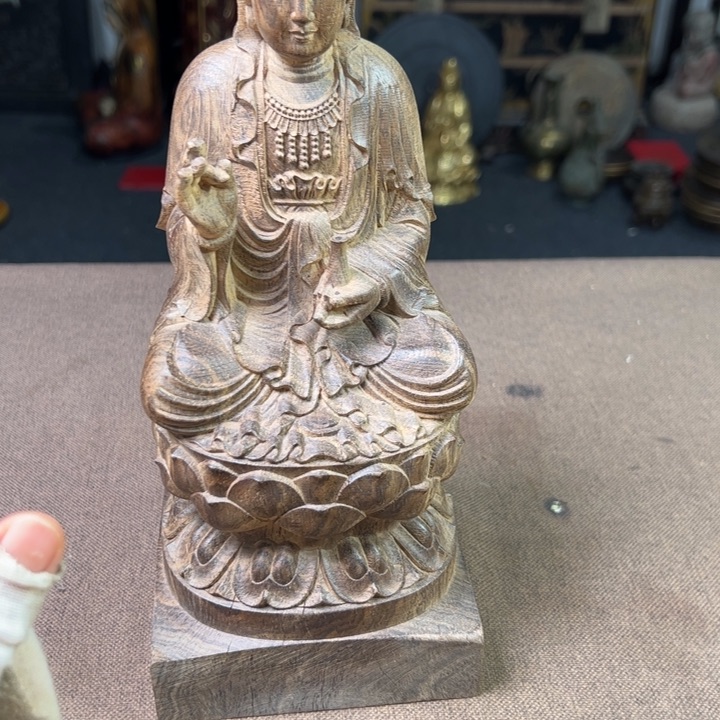 精品摆件工艺品等