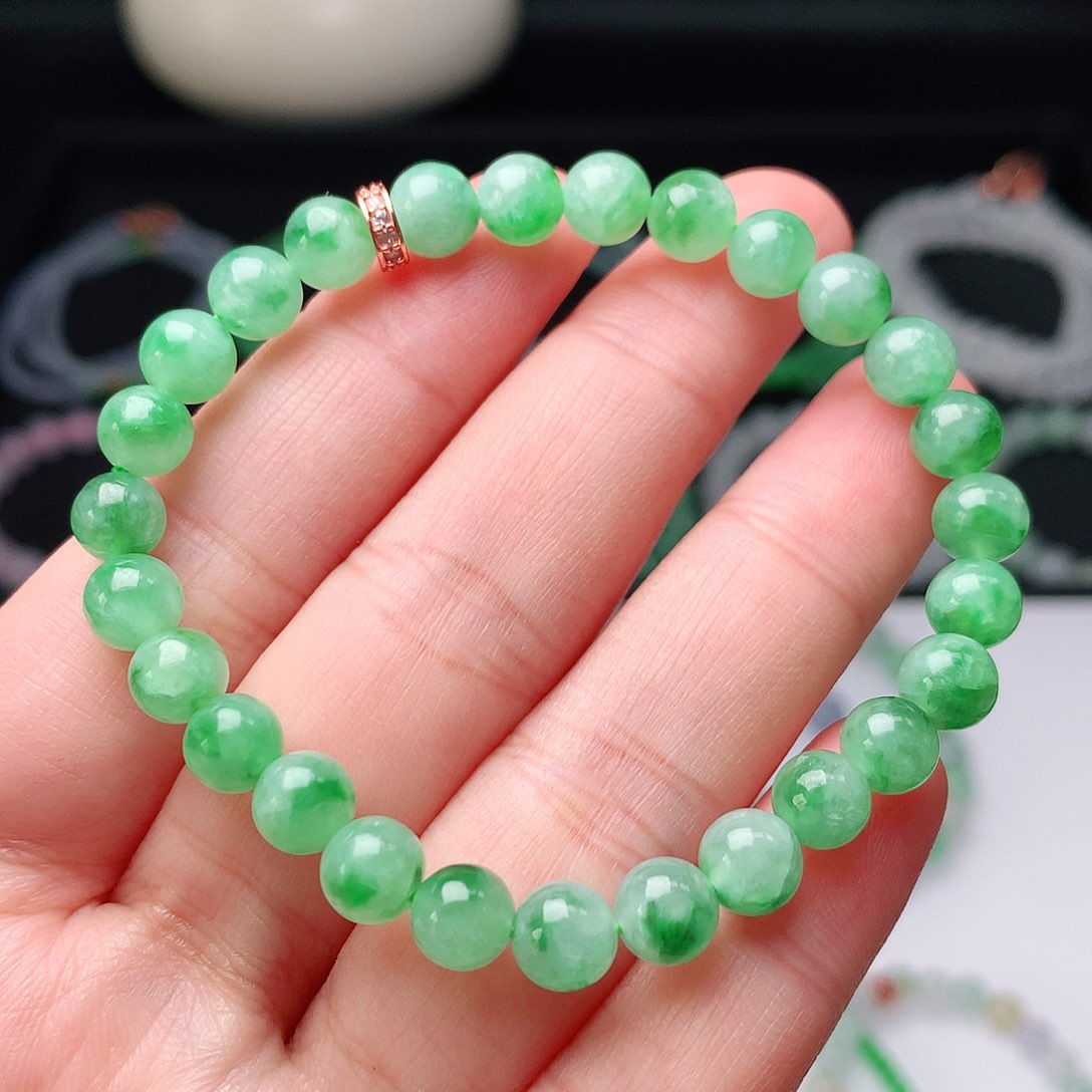 翡翠手链未镶嵌翡翠