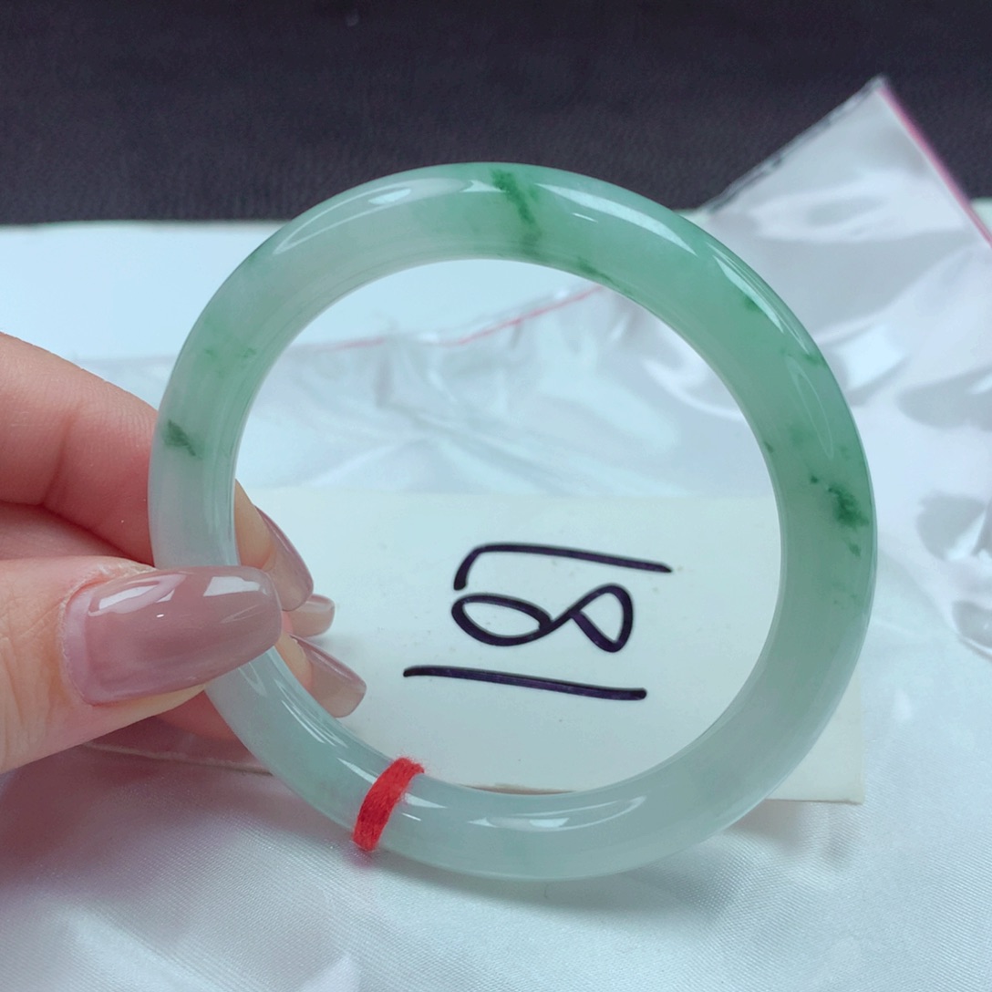 翡翠手镯未镶嵌手镯54