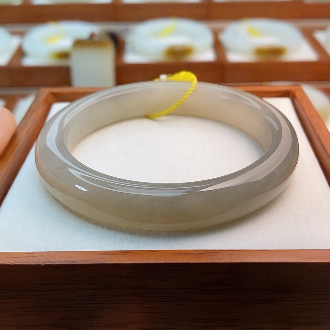 手链未镶嵌和田玉