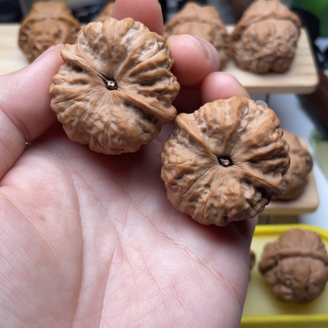 桃核吊坠隔***§蛤蟆头37尺138