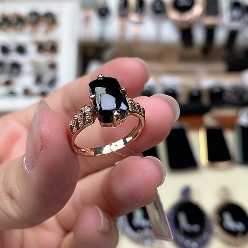 【闪购商品】翡翠戒指18K金镶嵌马鞍