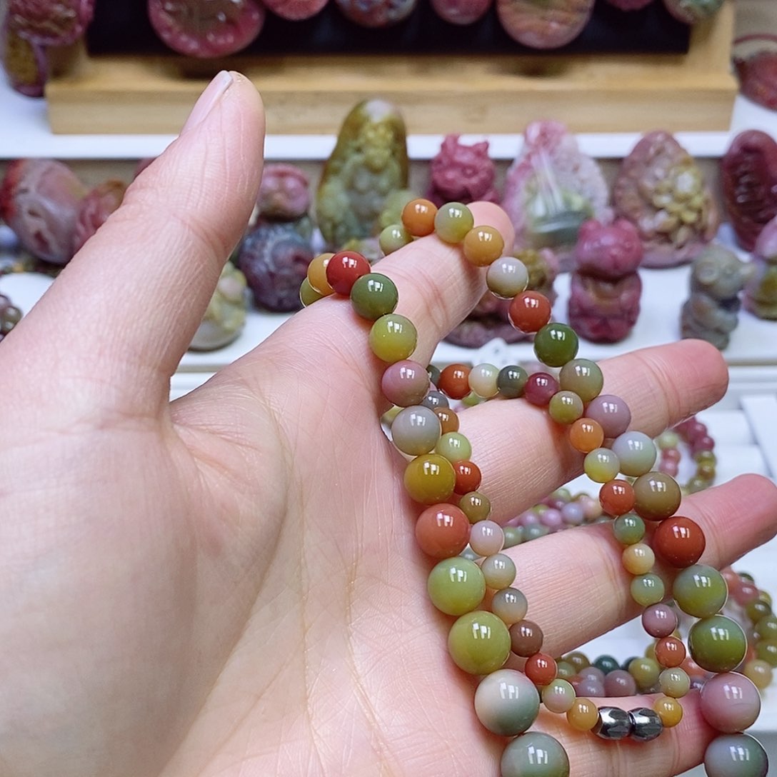 玛瑙/玉髓盐源玛瑙项链未镶嵌