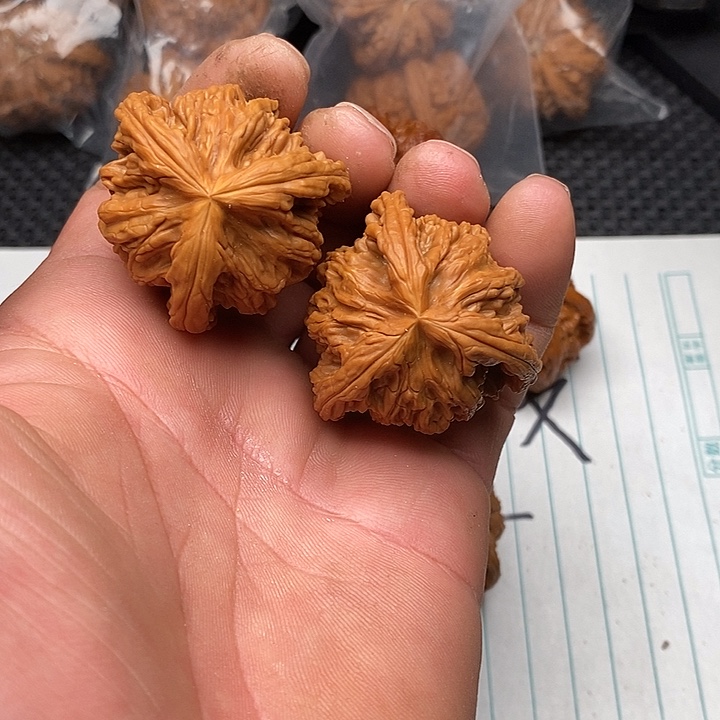 核桃把件拼接虎头4