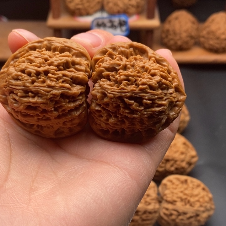 博***业文玩核桃吊坠福利对