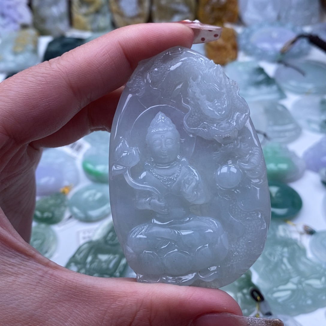 翡翠未镶嵌颈饰翡翠