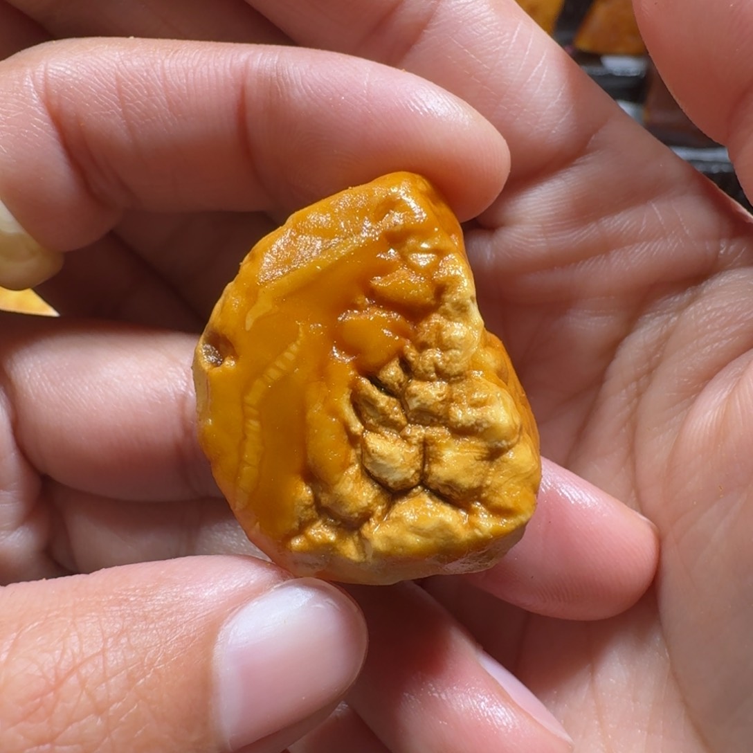 定制琥珀未镶嵌定制