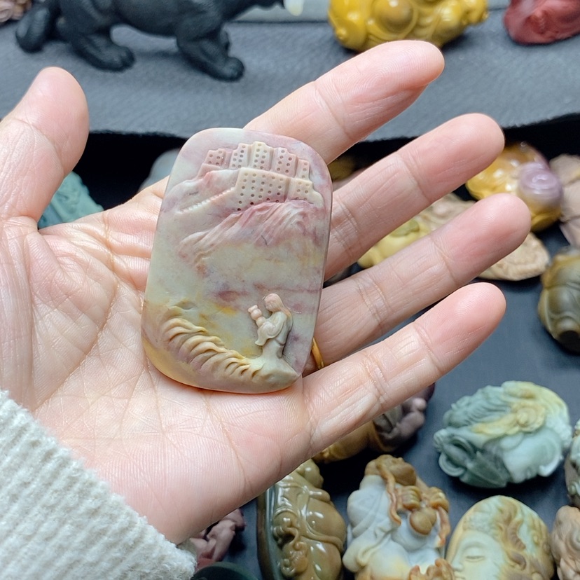 【闪购商品】定制石英质玉吊坠未镶嵌