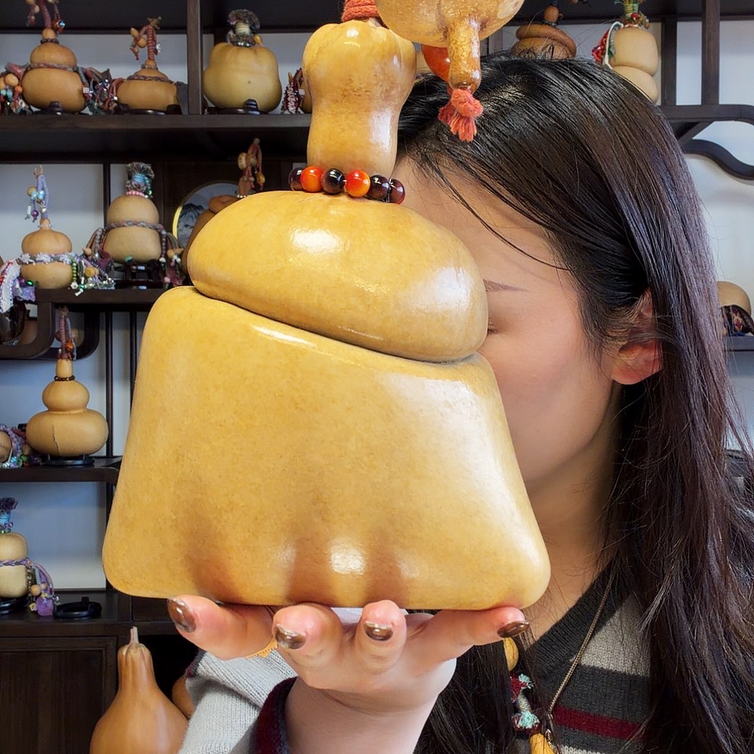 宁***馆花皮布袋葫芦摆件