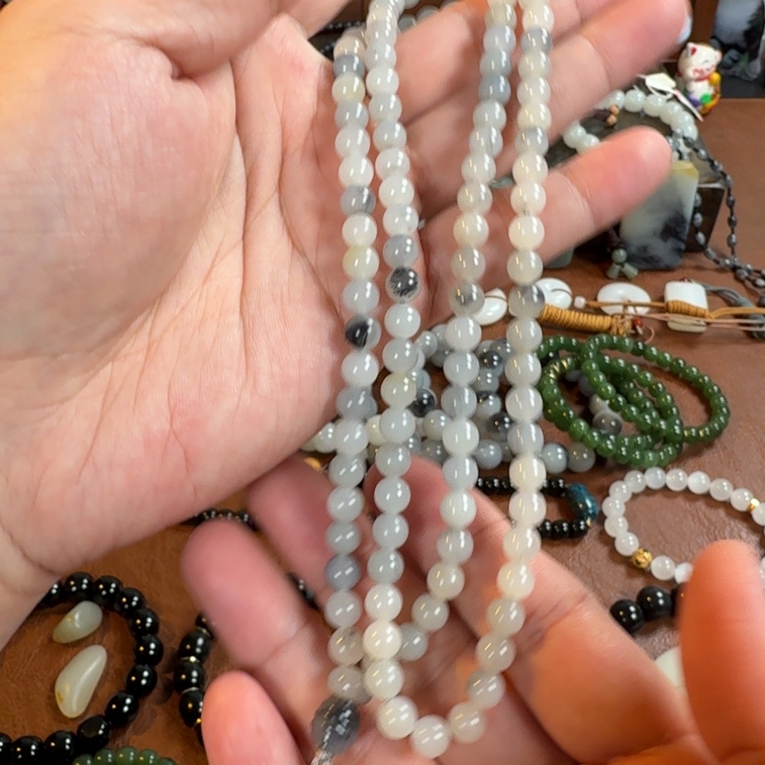 雨***尘和田玉未镶嵌颈饰