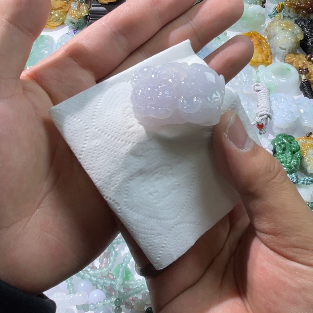 翡翠颈饰未镶嵌天然