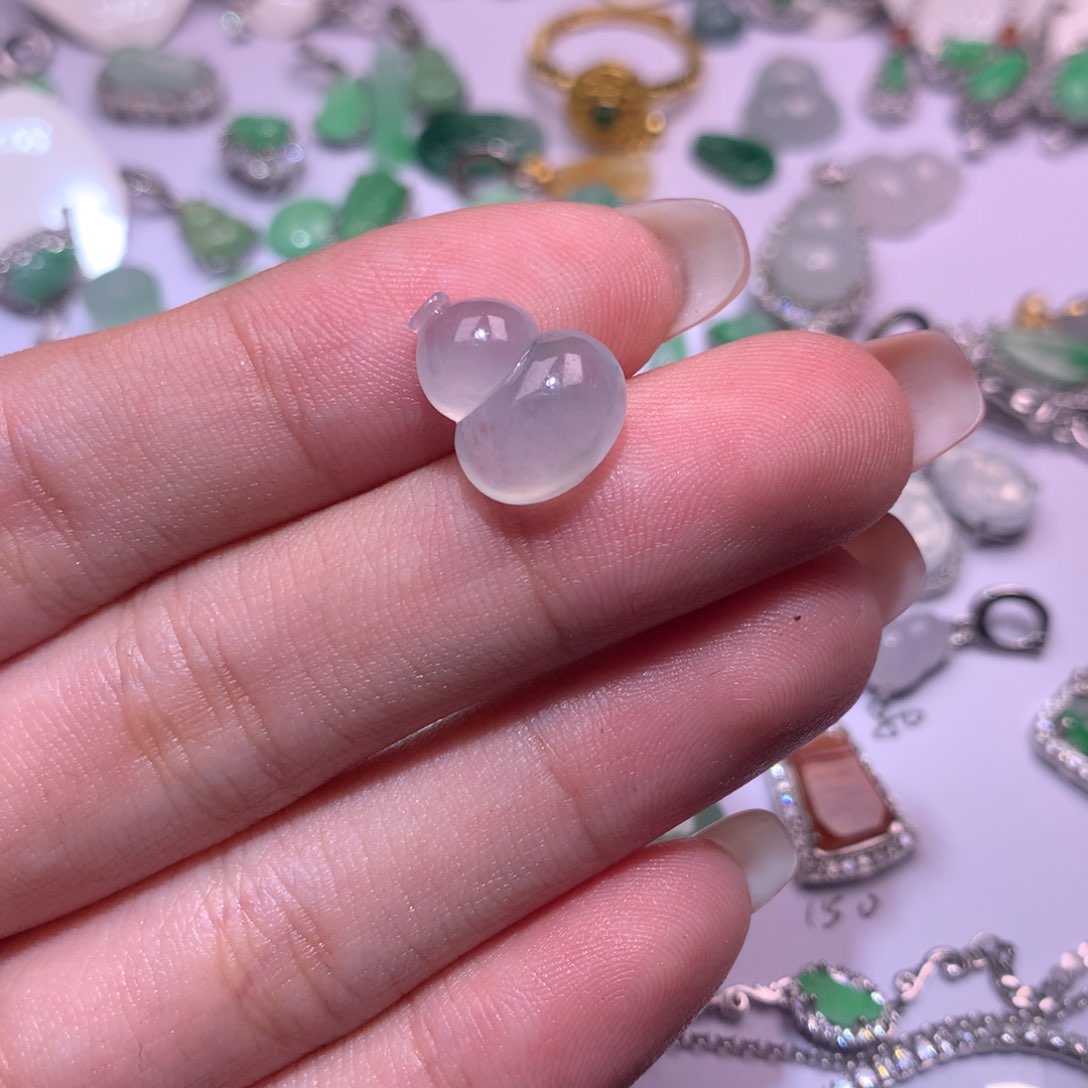 翡翠项链未镶嵌葫芦