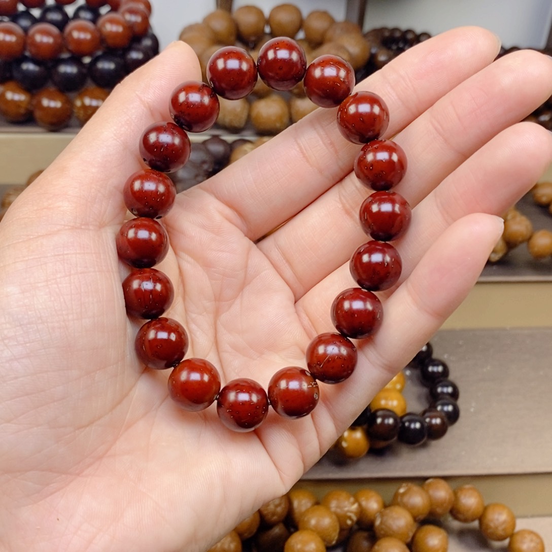 紫金鼠手串12红皮小光珠