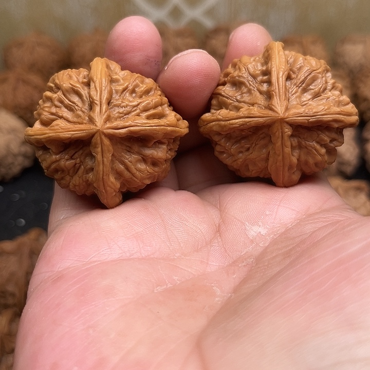 吊坠文玩核桃你们都在