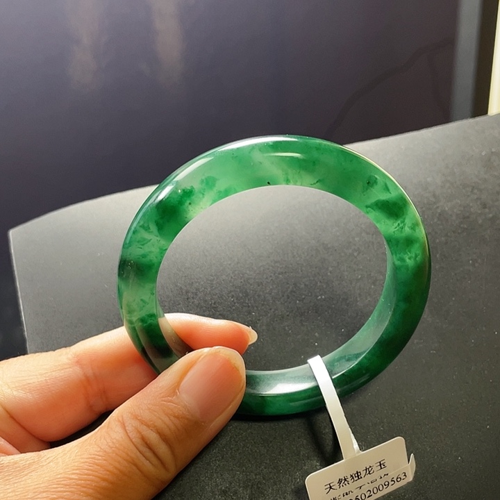 石英质玉手镯未镶嵌哈*闪瑶53