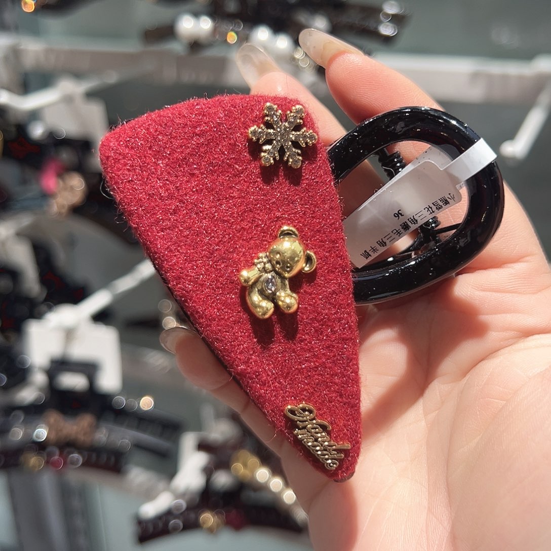 非金属红色小熊8半抓夹