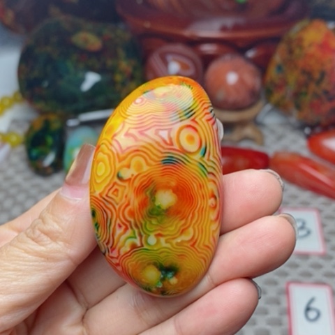 未镶嵌玛瑙/玉髓珠宝奇石?*雨打孔不退不换