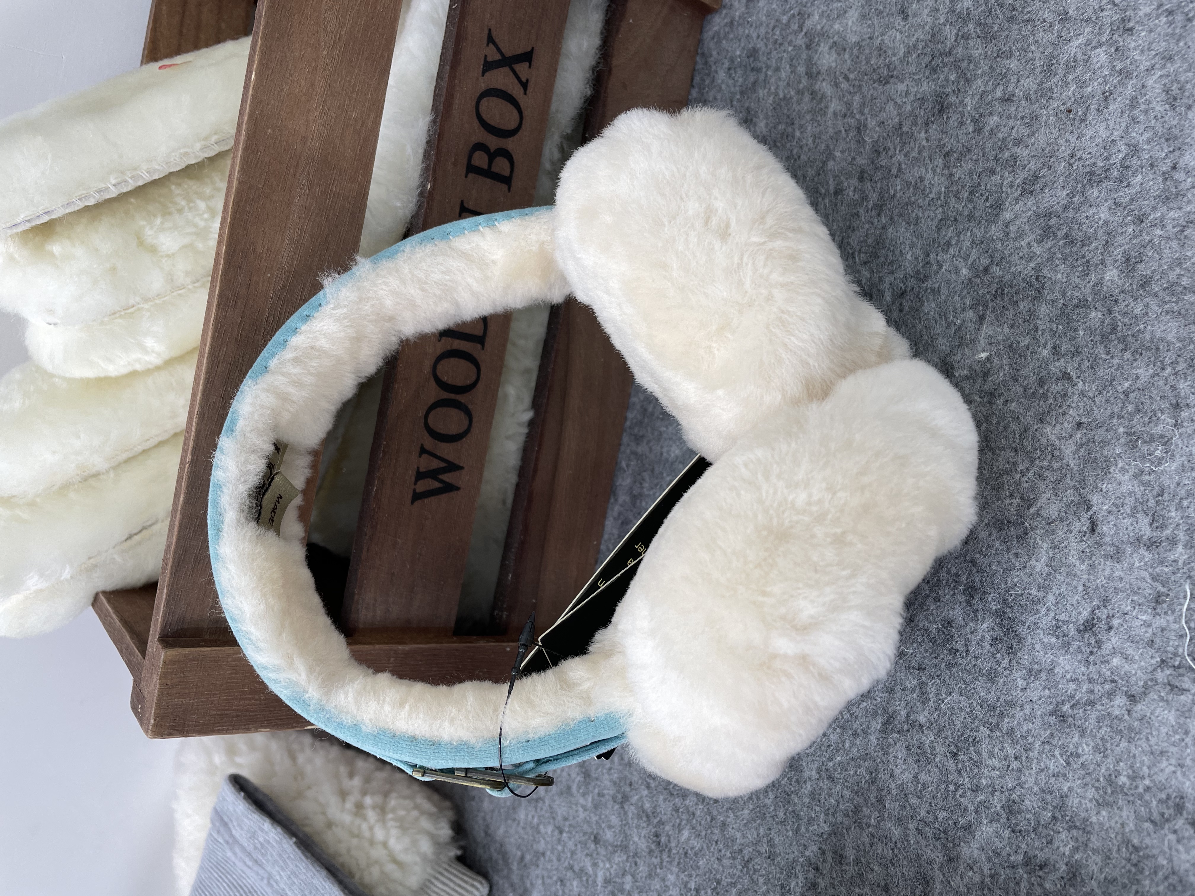 真羊毛皮毛一体氛围感耳罩冬季保暖皮草耳暖女羊羔毛耳捂耳套耳包