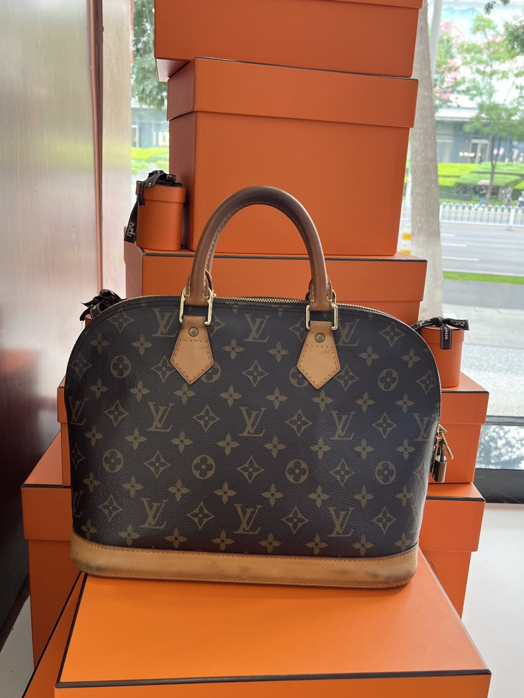 95新 LouisVuitton/路易威登 alma 老花 贝壳包底长30 配件 锁头