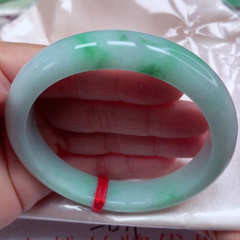 【闪购商品】翡翠手镯未镶嵌冰糯飘花手镯5960圈7号