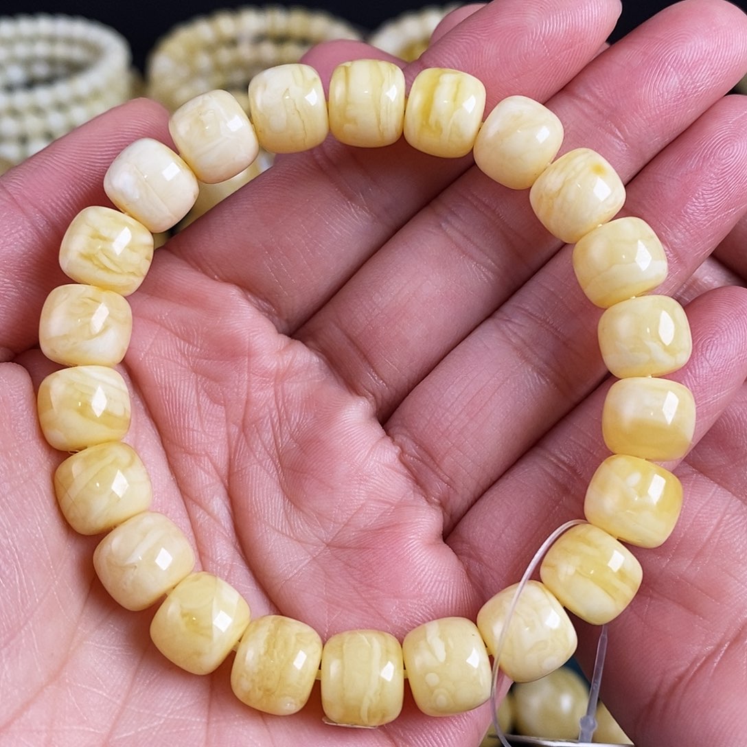 蜜蜡珠宝奇石未镶嵌