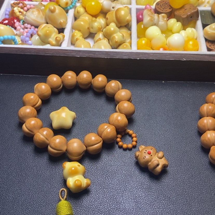 【闪购商品】吊坠猴头核桃黄***包