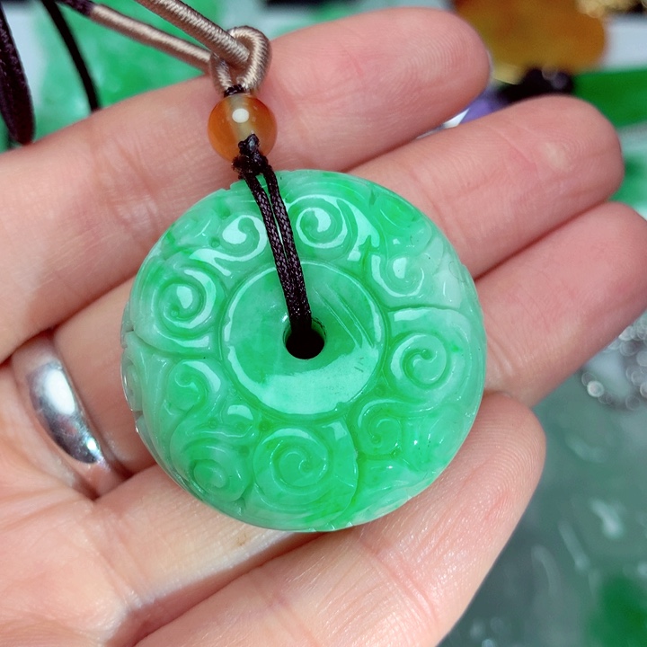 翡翠吊坠(不含链)未镶嵌