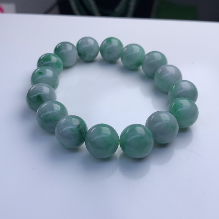 翡翠手串未镶嵌13.7mm！
