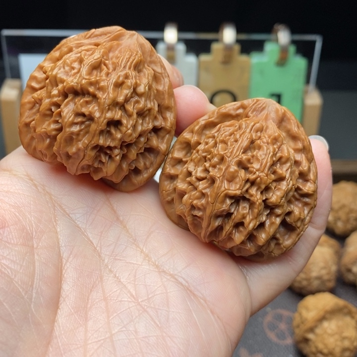 就***啊文玩核桃把件虎头王44