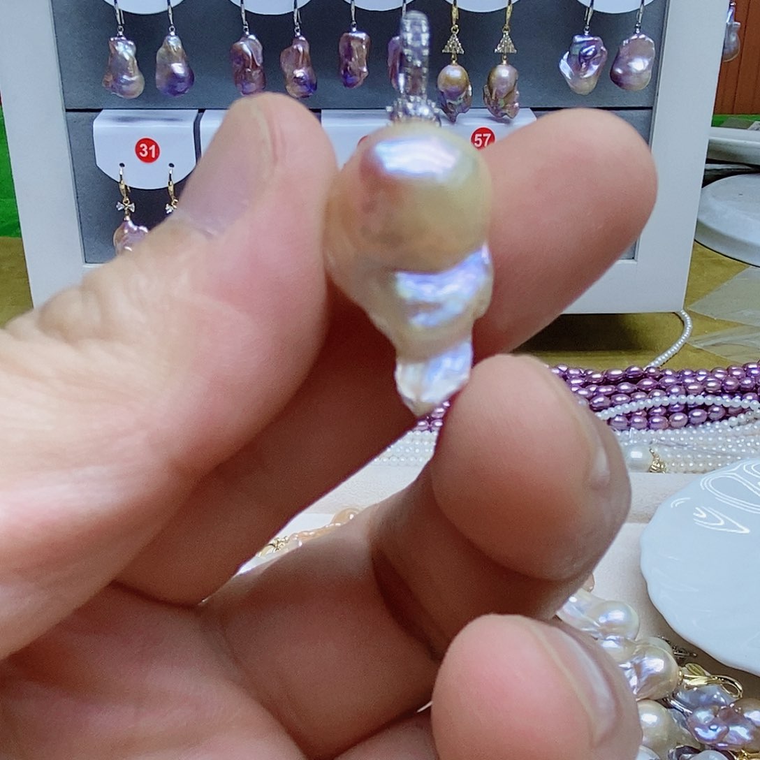 颈饰未镶嵌淡水珍珠