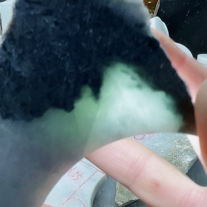 翡翠裸石翡翠片料