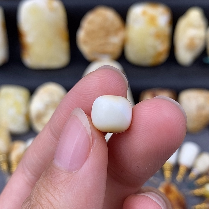 琥珀未镶嵌裸石10×9老型d41