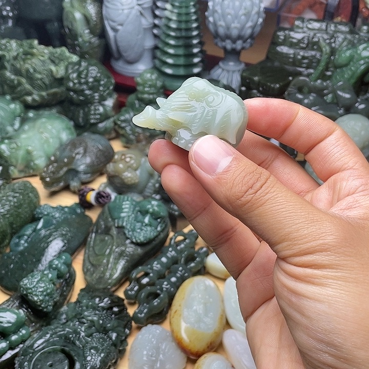 和田玉未镶嵌挂件